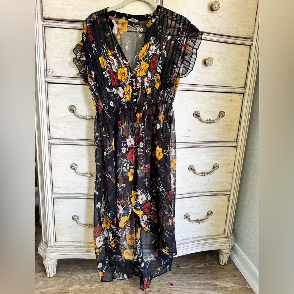 Forever 21 Black and Red Flutter Sleeve Sundress